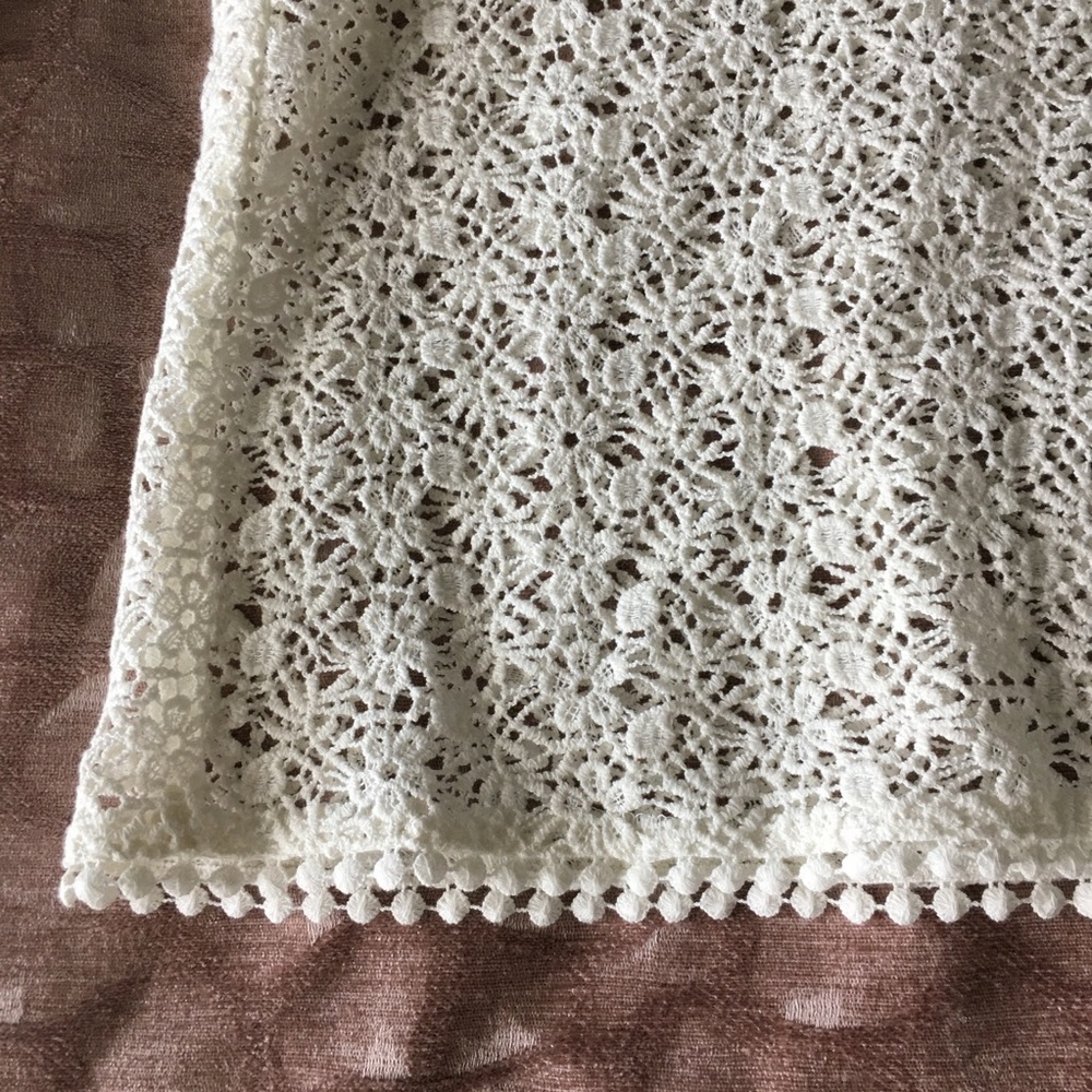 Lace Top - Picture 4 of 9